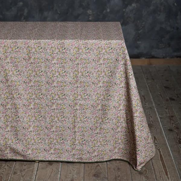 Nappe à fleurs