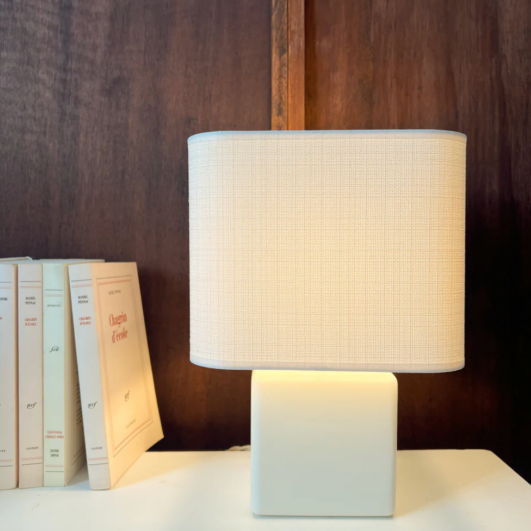 Table lamp