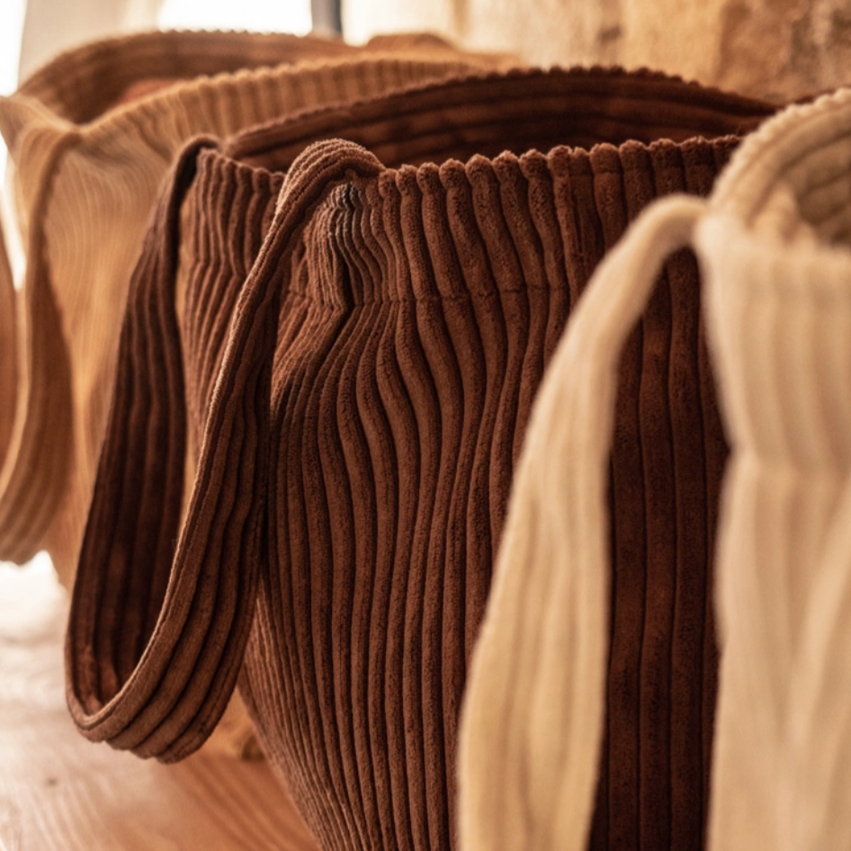 Sac cabas en velours côtelé