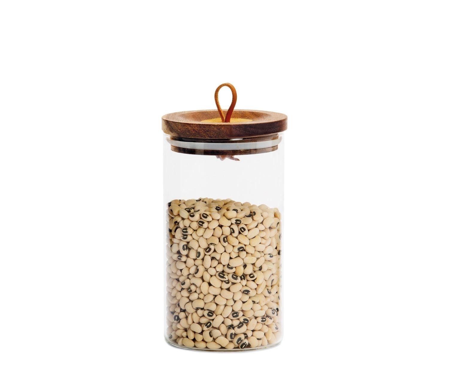 Glass jar and its acacia lid